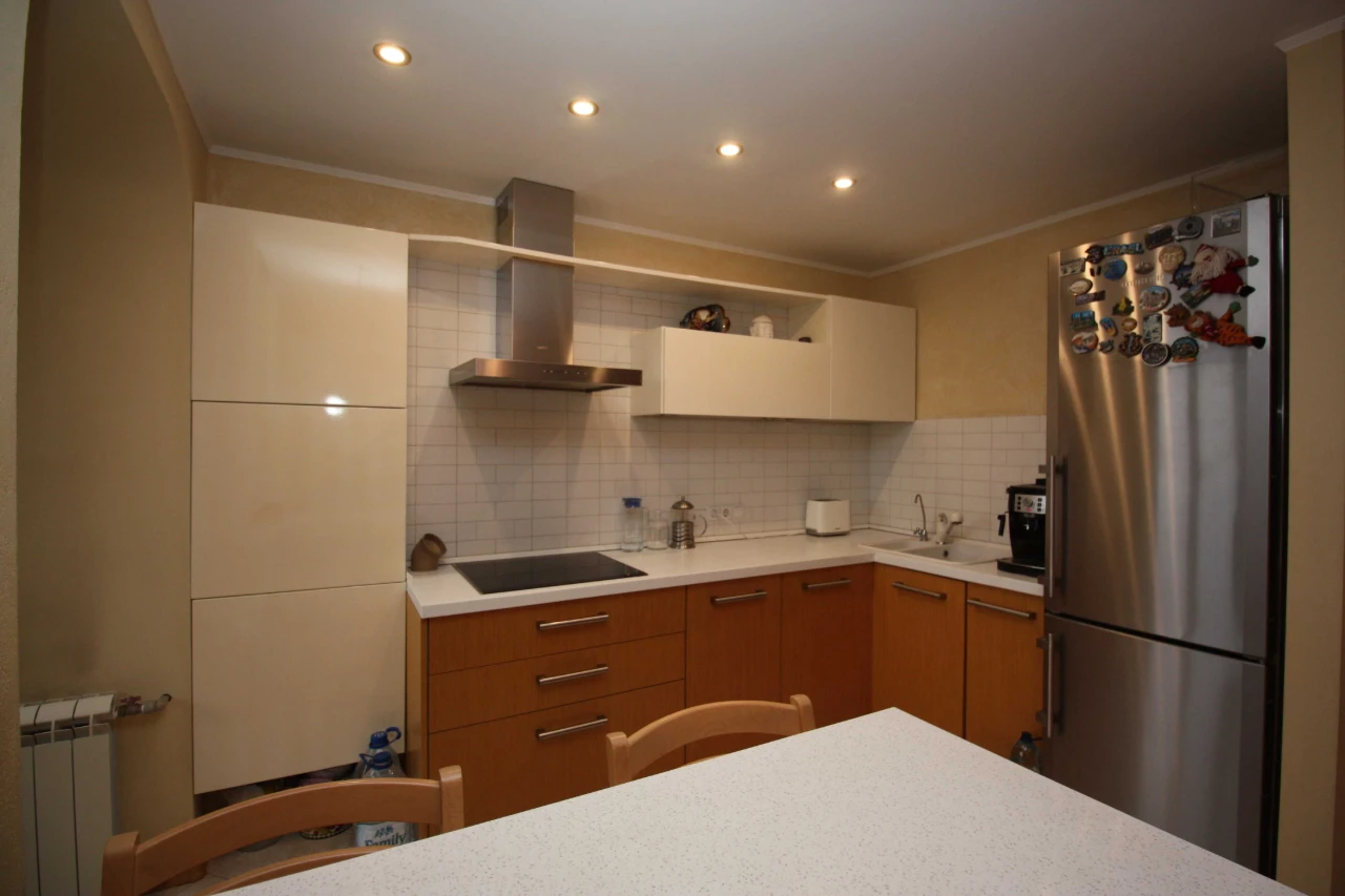 3-bedroom apartment in the center of the Southern microdistrict
