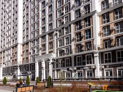 Квартира. Киев, улица Михаила Максимовича