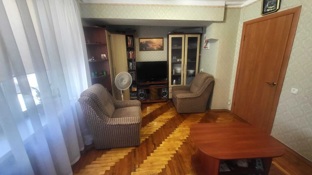 Продажа 2-х к.кв. в центре города, ул. Запорожская, 7/9, рядом