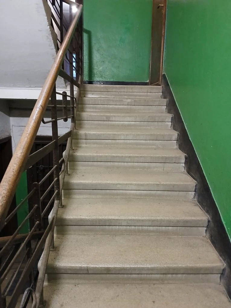 Sale of a great 2-room apartment in a Polish luxury building under renovation.