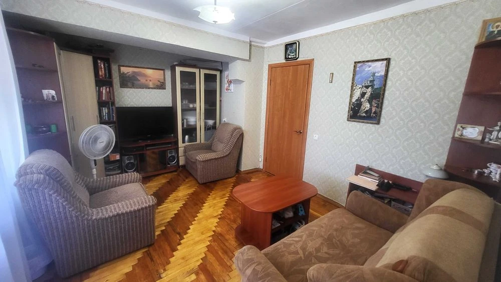 Продажа 2-х к.кв. в центре города, ул. Запорожская, 7/9, рядом