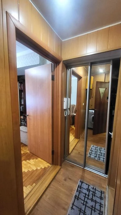 Продажа 2-х к.кв. в центре города, ул. Запорожская, 7/9, рядом