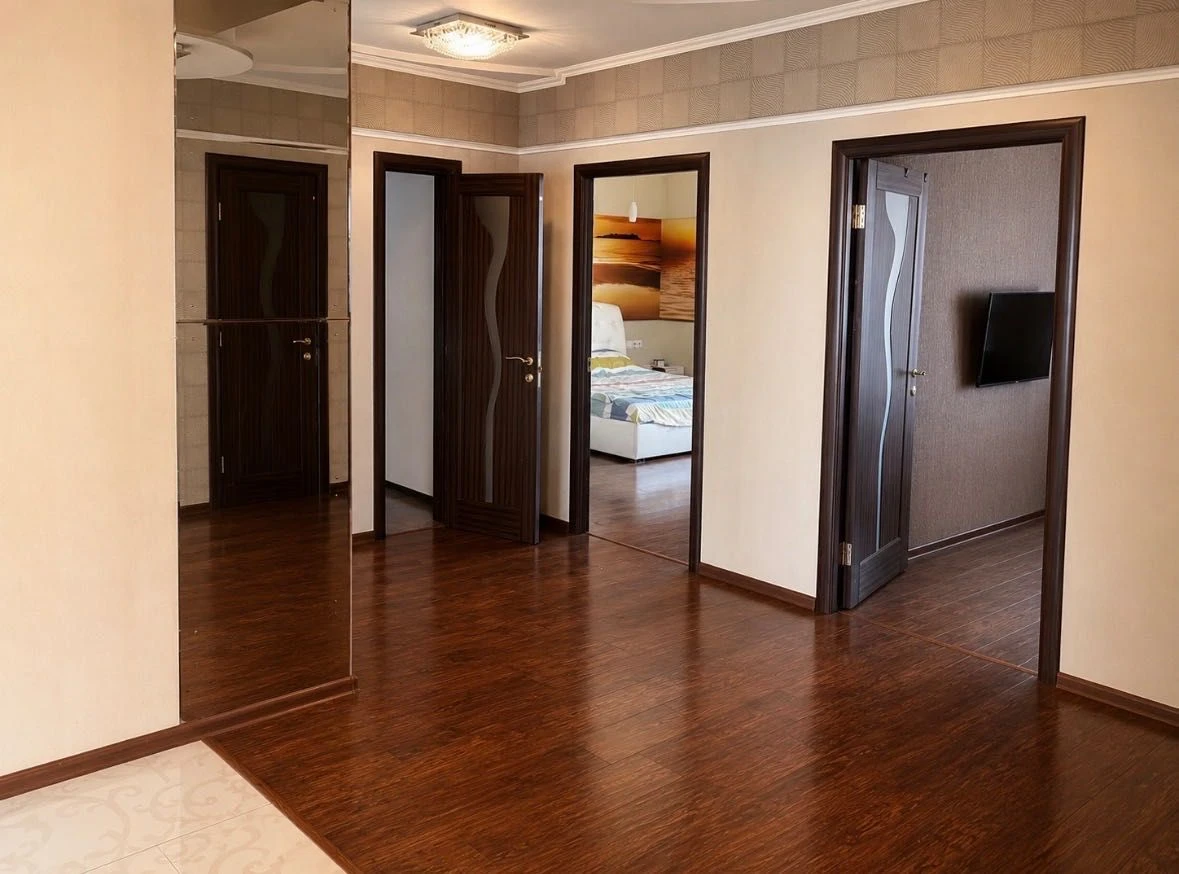 Sale of a 3-bedroom apartment, 96.4 sq m, on вул. Pasichna