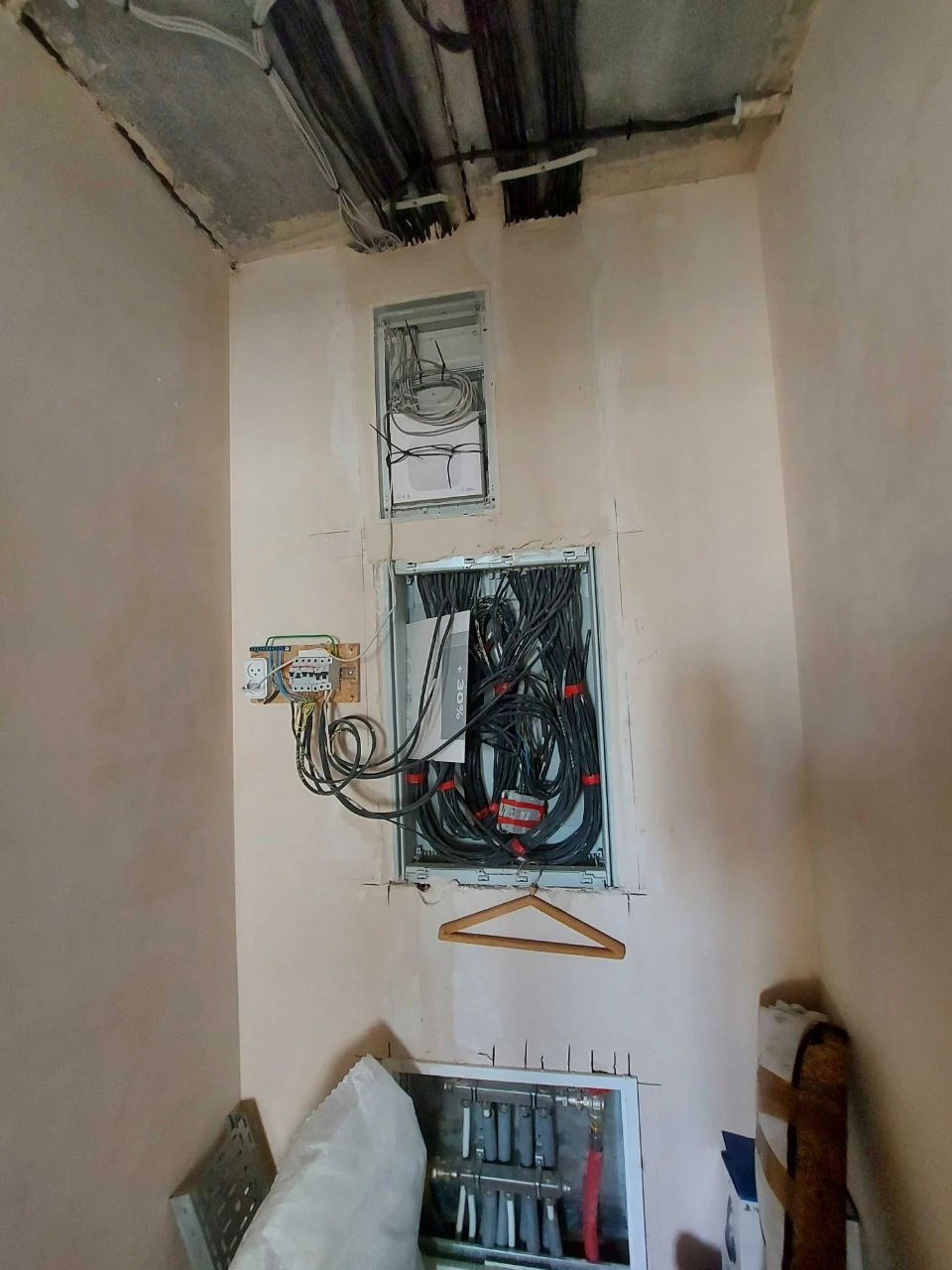 For Sale Spacious 2-bedroom apartment