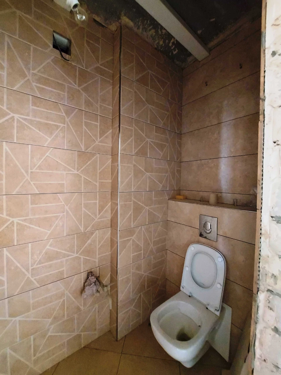 For Sale Spacious 2-bedroom apartment