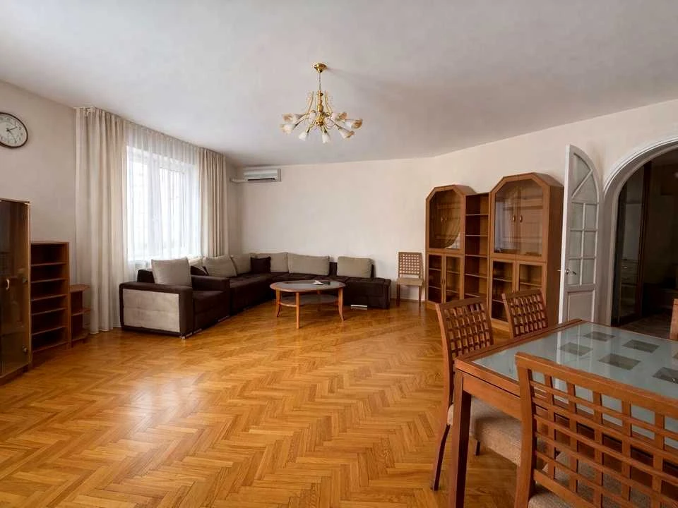 Apartment. Alexander Konysky Street, Kyiv