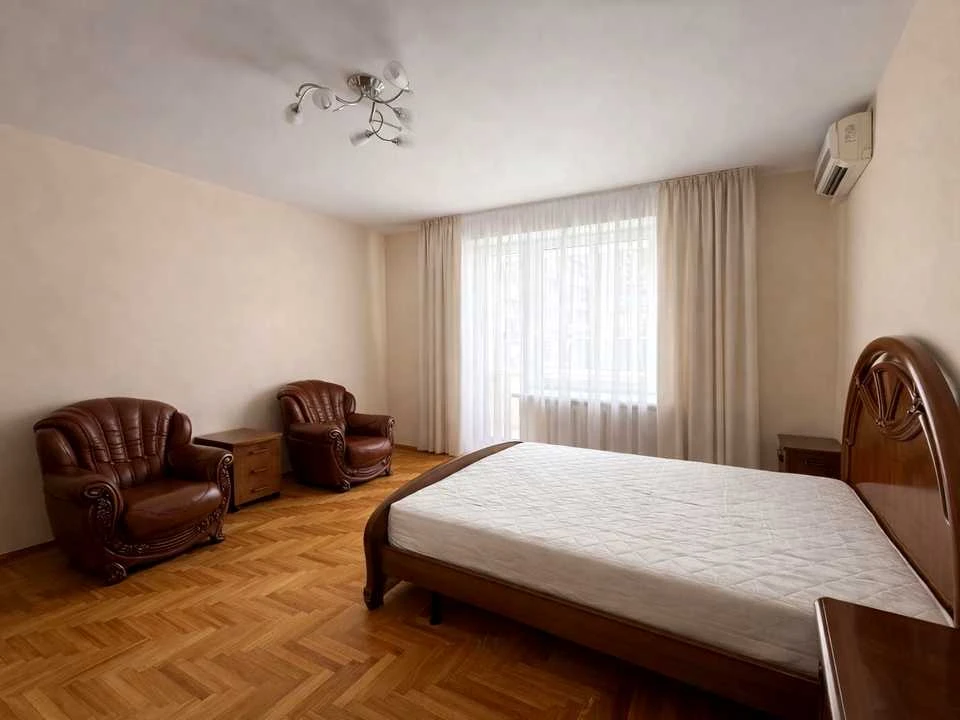 Apartment. Alexander Konysky Street, Kyiv