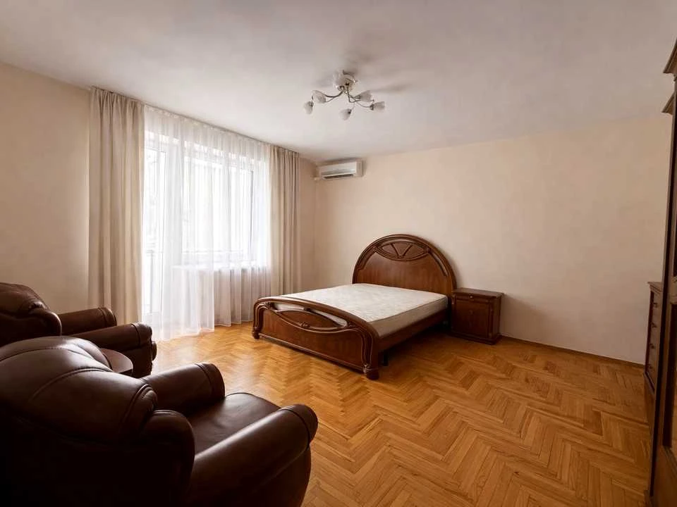 Apartment. Alexander Konysky Street, Kyiv