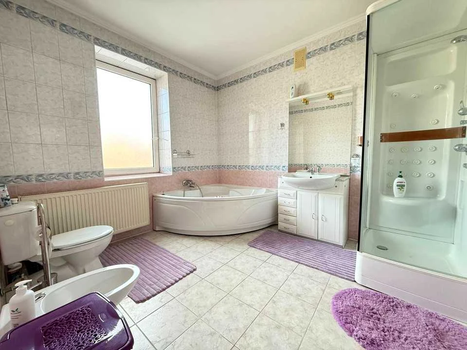 Apartment. Alexander Konysky Street, Kyiv