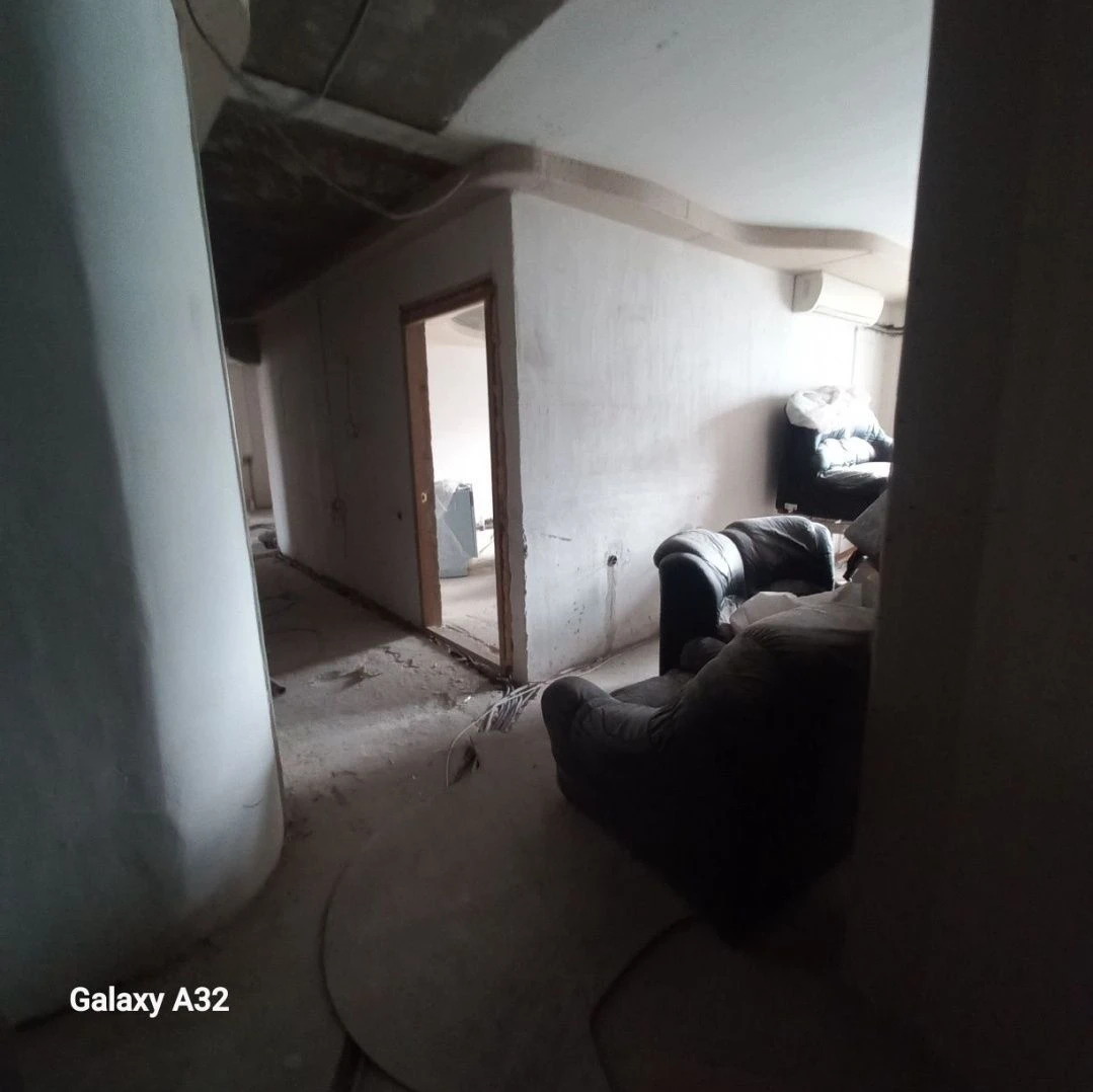 Продам 4-ком квартиру 133м. От Хозяина.  Можно под Бизнес