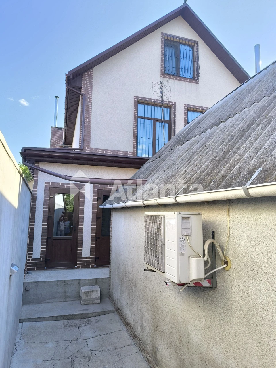 For sale: Two houses on a plot for two families, Cheremushki