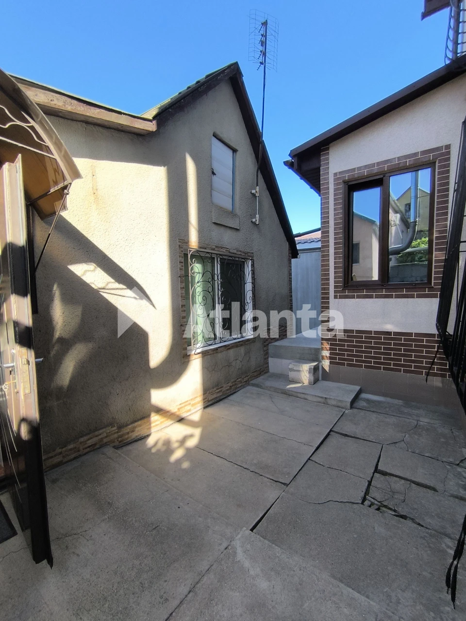 For sale: Two houses on a plot for two families, Cheremushki