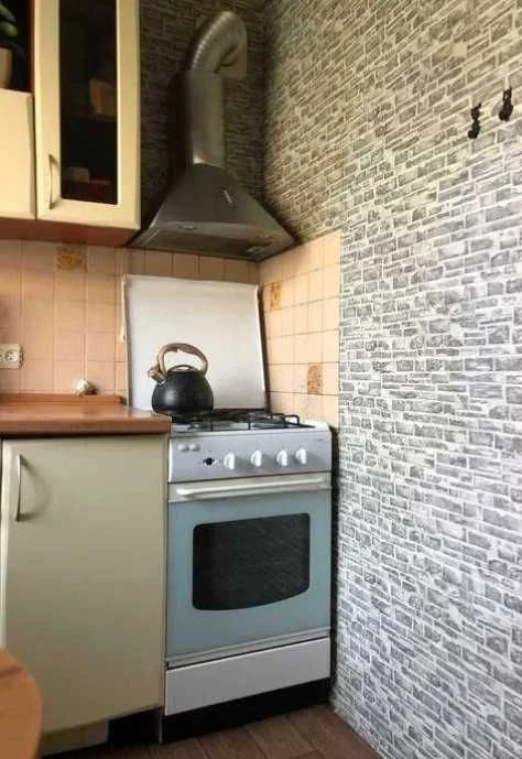 •• 2-кімнатна квартира 52 м2 по пр-т Бажана