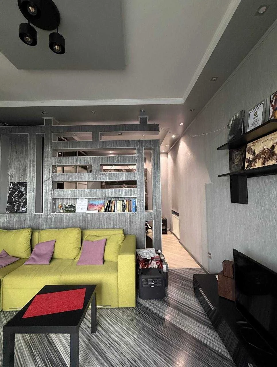 Sale of a large one-bedroom apartment on Mulika Street, City Center
