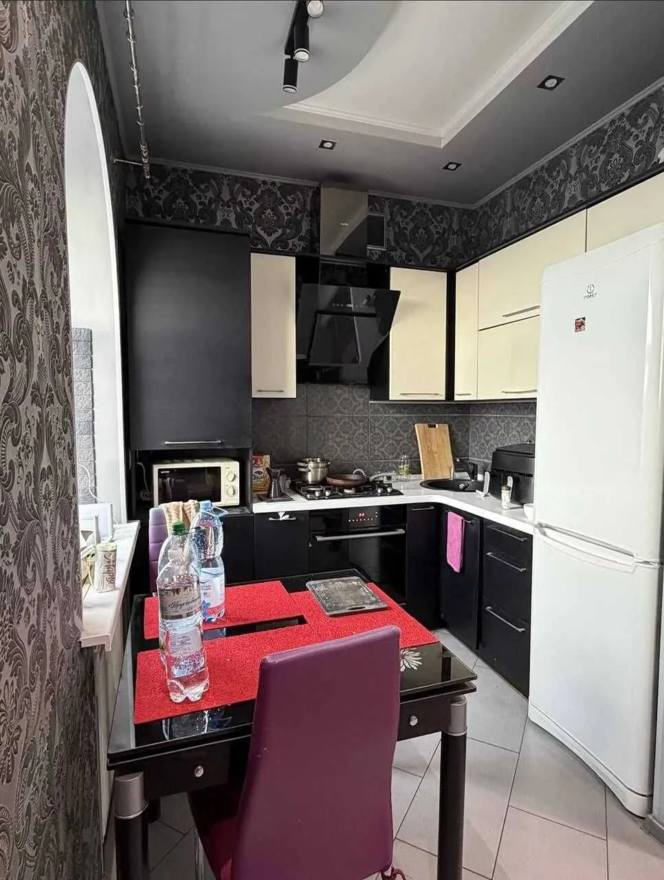 Sale of a large one-bedroom apartment on Mulika Street, City Center