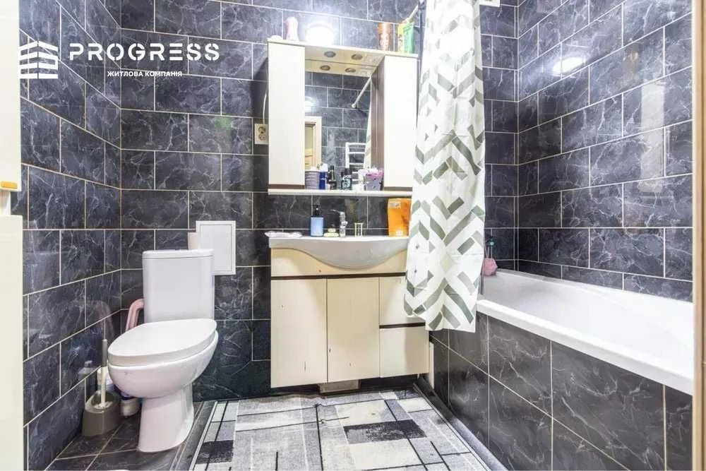 Продается 1-комнатная квартира в ЖК "Арсеновский Двор", новостройка