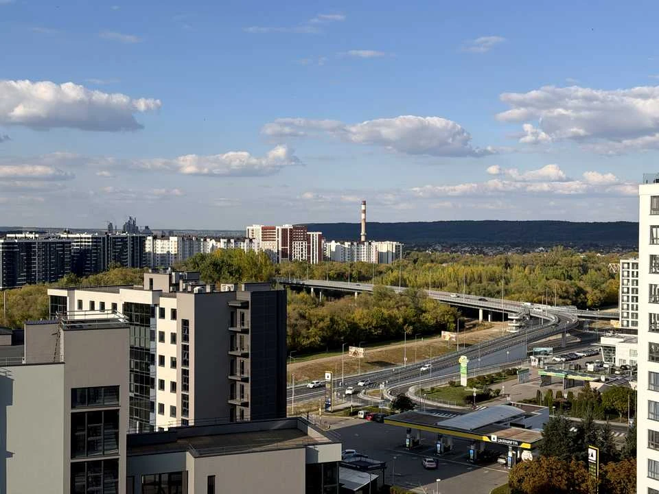Apartment. Ivano-Frankivsk, Kniahynyn st.