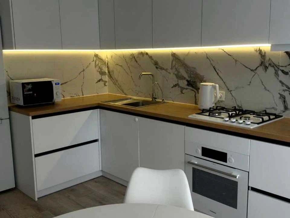Apartment. Львів, Залізнична вул.