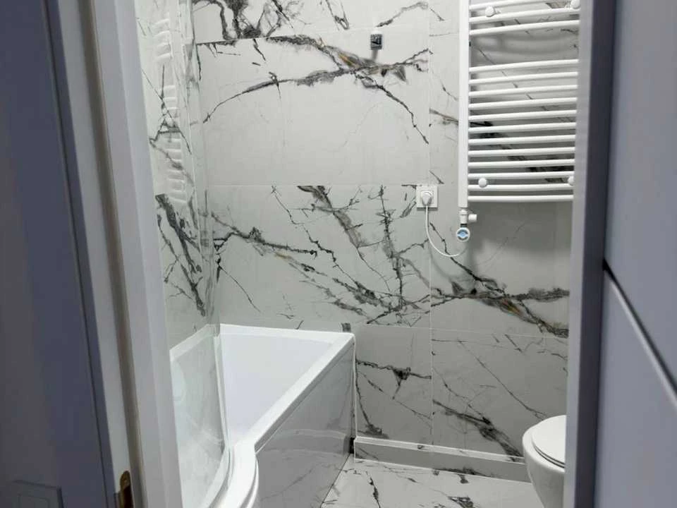 Apartment. Львів, Залізнична вул.