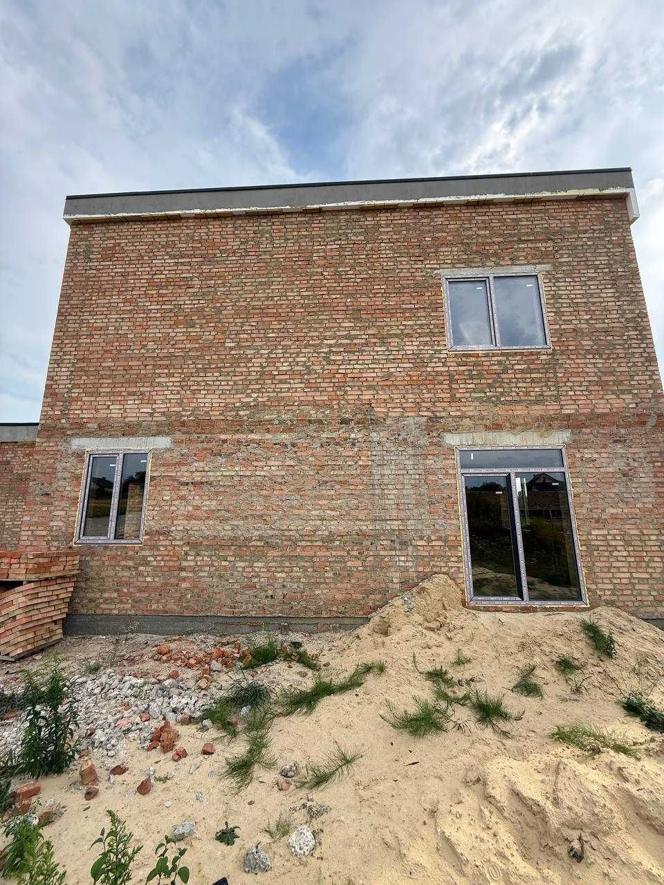 Продам частину котеджа в Червоних горах