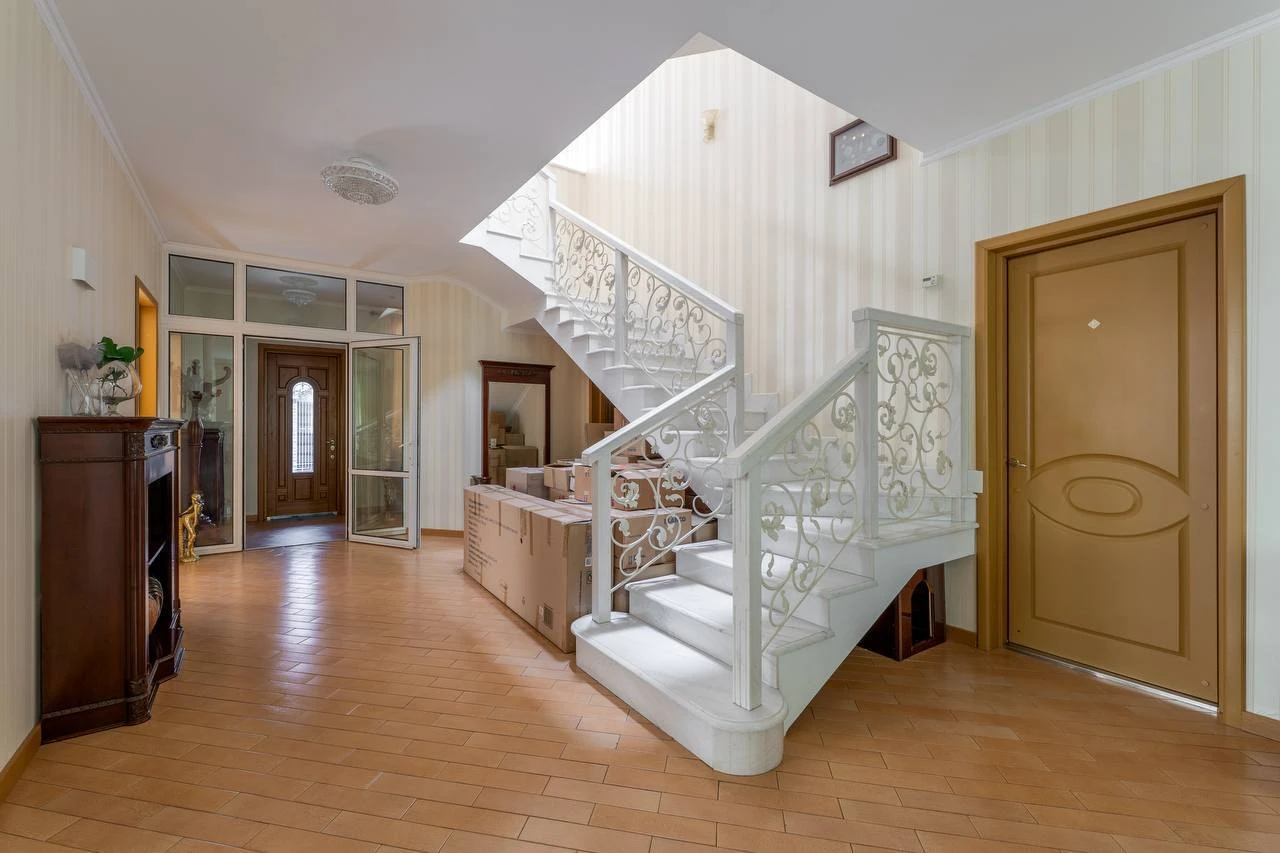 Продажа дома 590 м², Ивана Улитина ул., 33