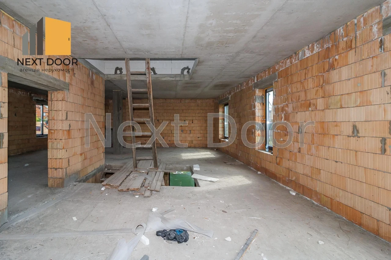 БУДИНОК 288,3 М² НА ОБОЛОНІ | 3,87 СОТКИ | ГАРАЖ НА 2 АВТО |