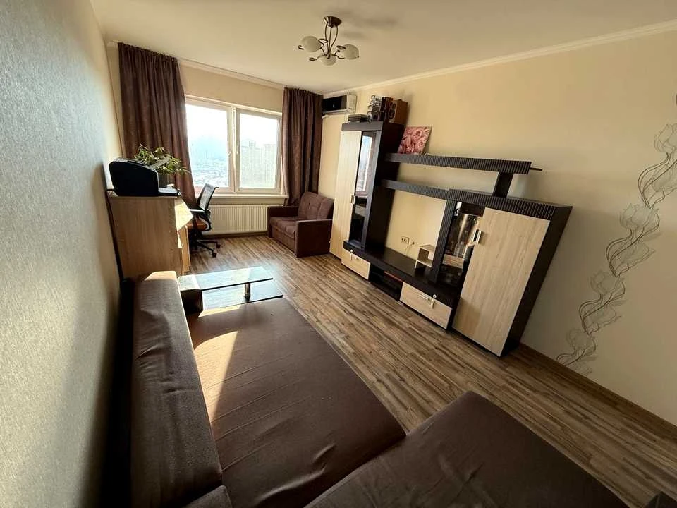Apartment. Kyiv, Myloslavska st.
