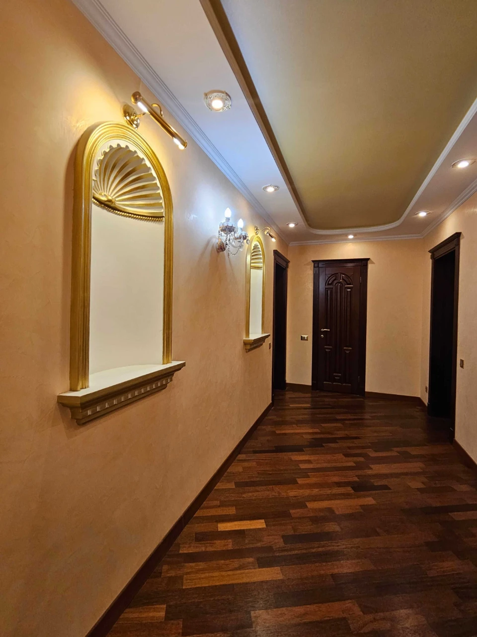 Zdanowska Yu. (Lomonosov) 52/3, Likograd, 165 sq m, two