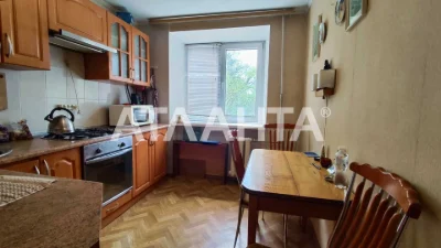 В продаже уютная 2-комнатная квартира на ул. Магистральной .