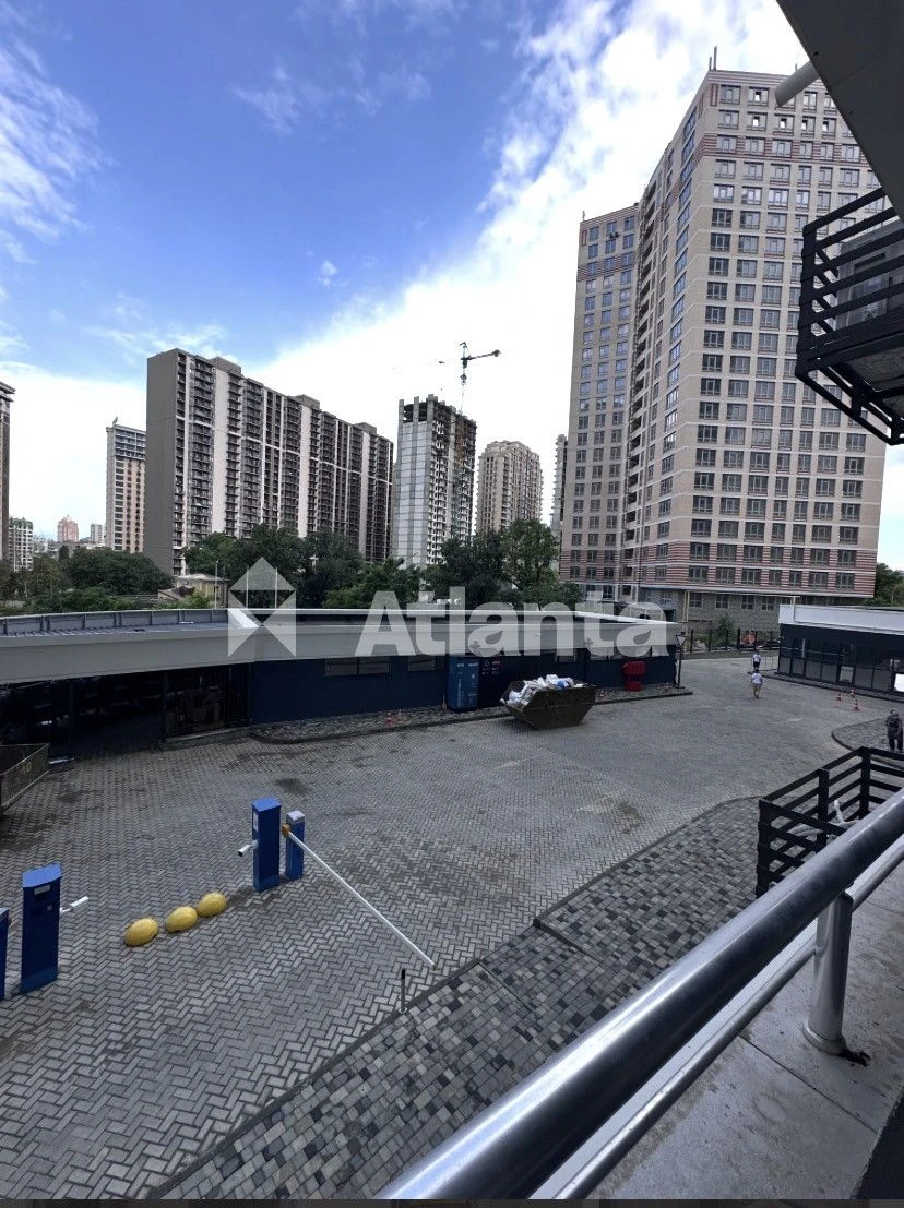 2 комнатная квартира с  ремонтом в ЖК Атмосфера