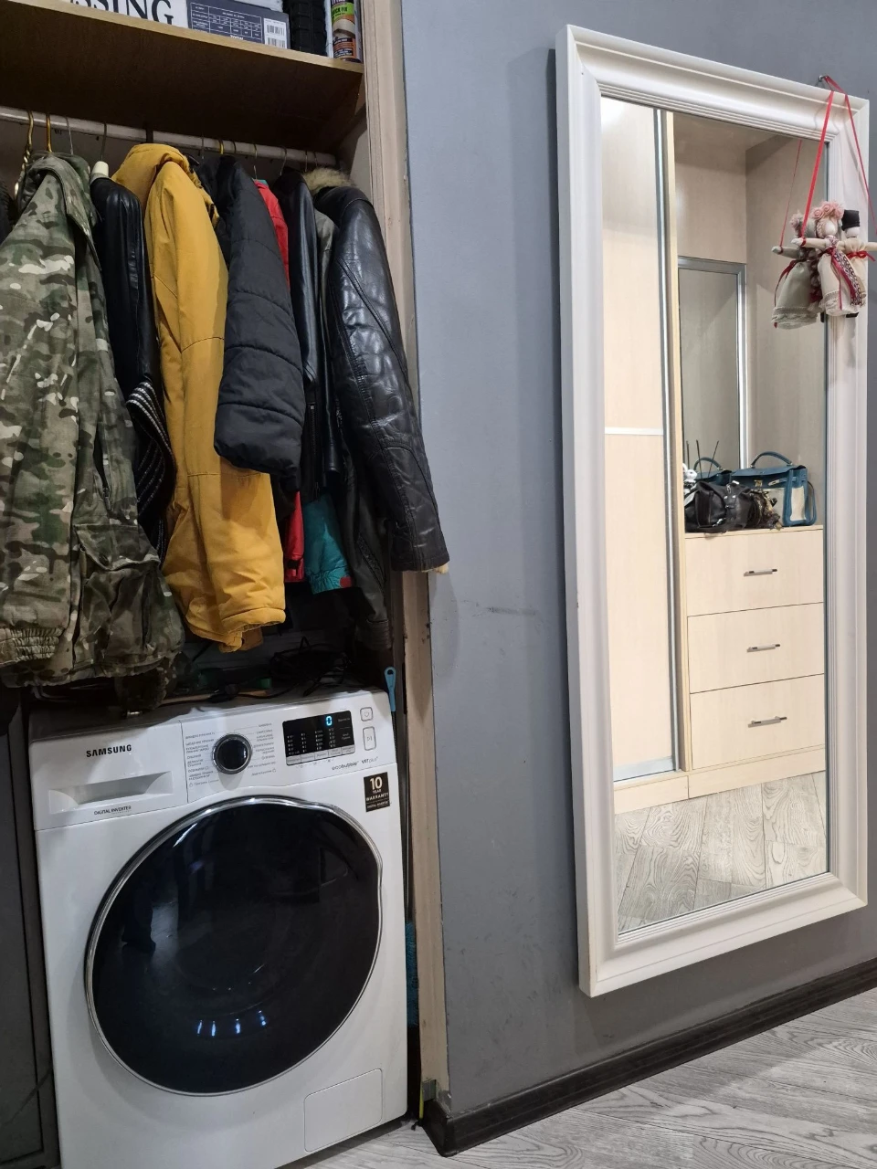 Продается 2-комнатная студия "Сталинка" на пр. Металлургов (Днепровск)