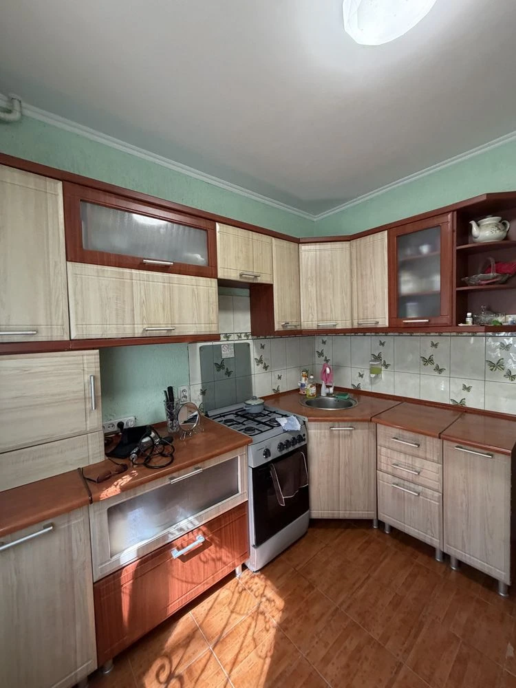 Sale of a 2-room apartment with individual heating!!