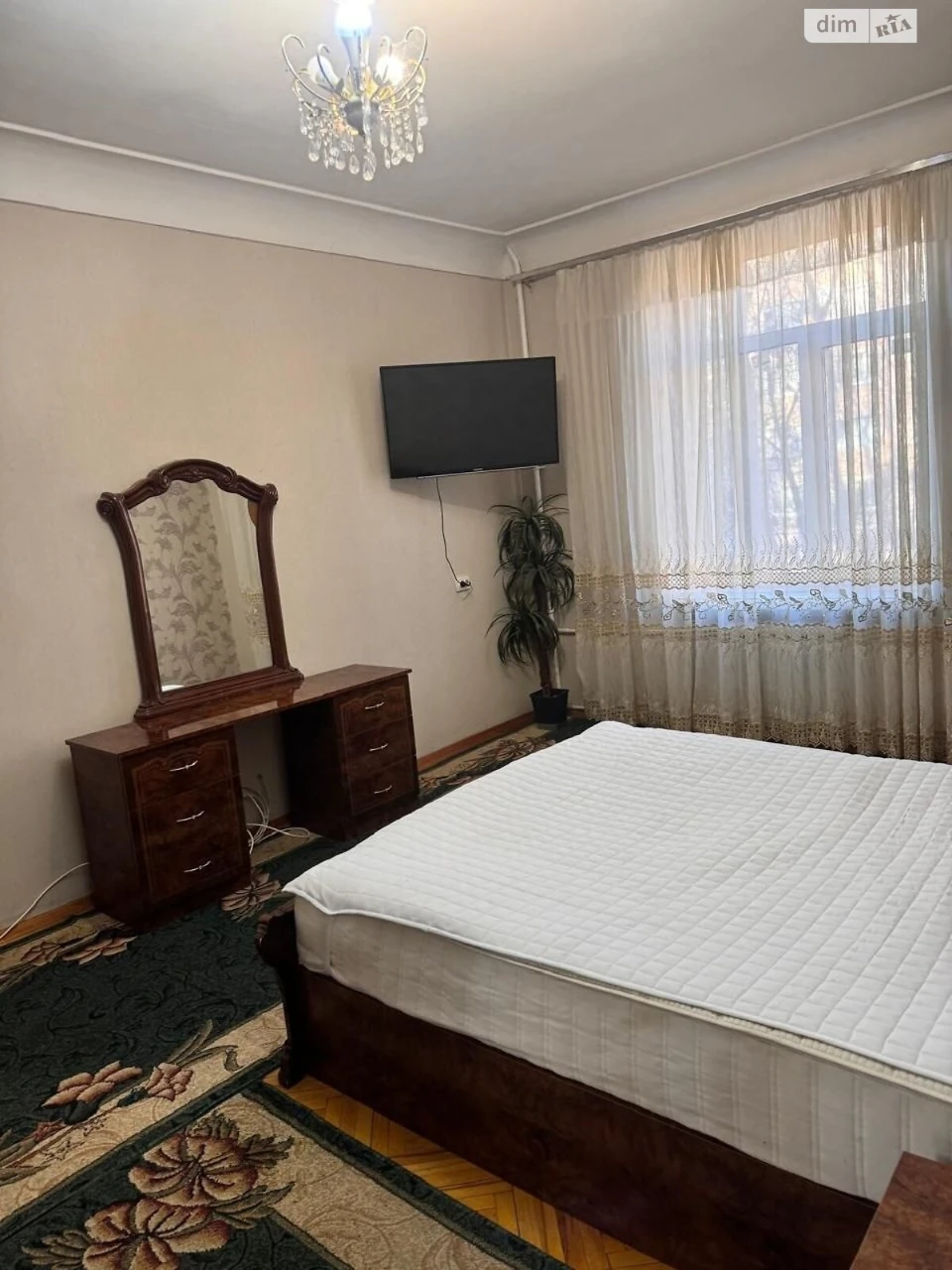 Long-Term Rental Apartment, Radnyy