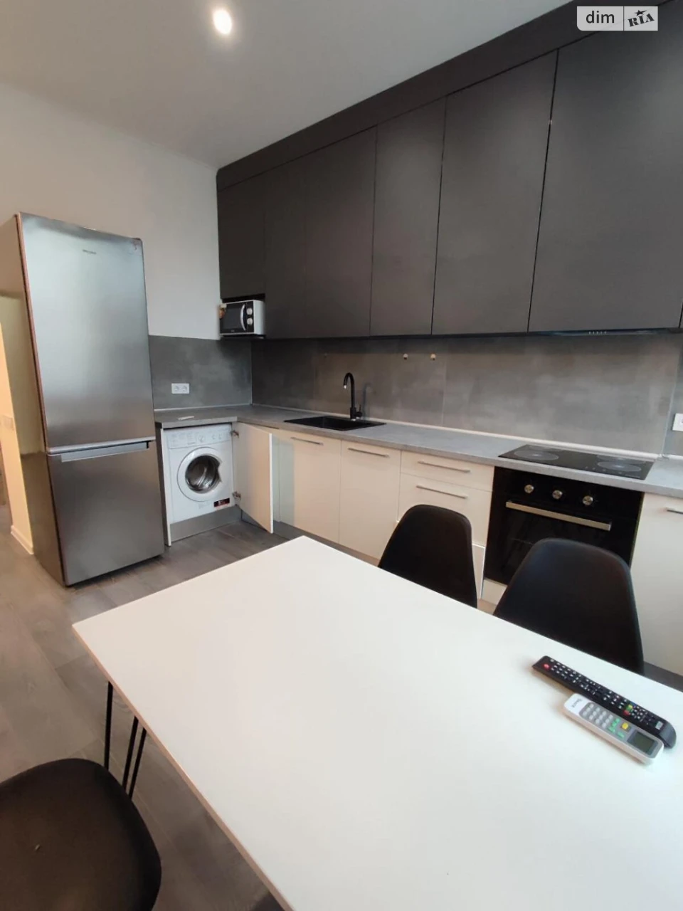 Long-Term Rental Apartment, Podil