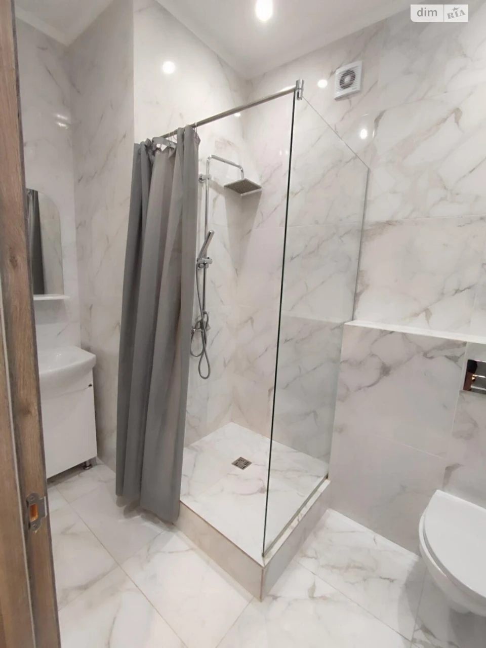 Long-Term Rental Apartment, Podil