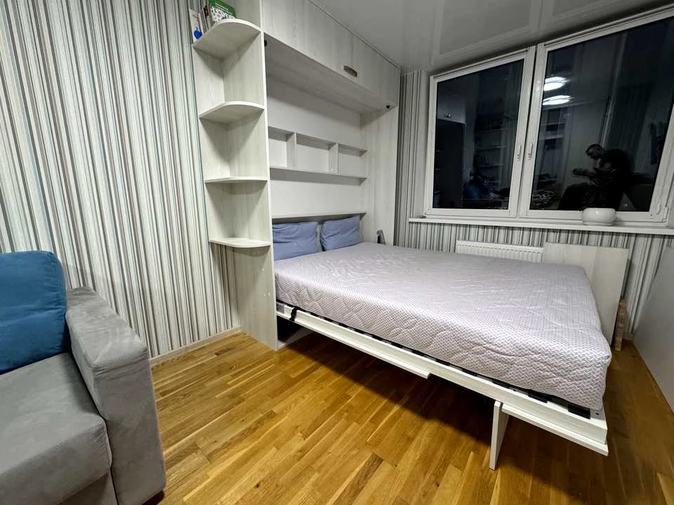 Квартира. Киев, улица Юрия Поправки