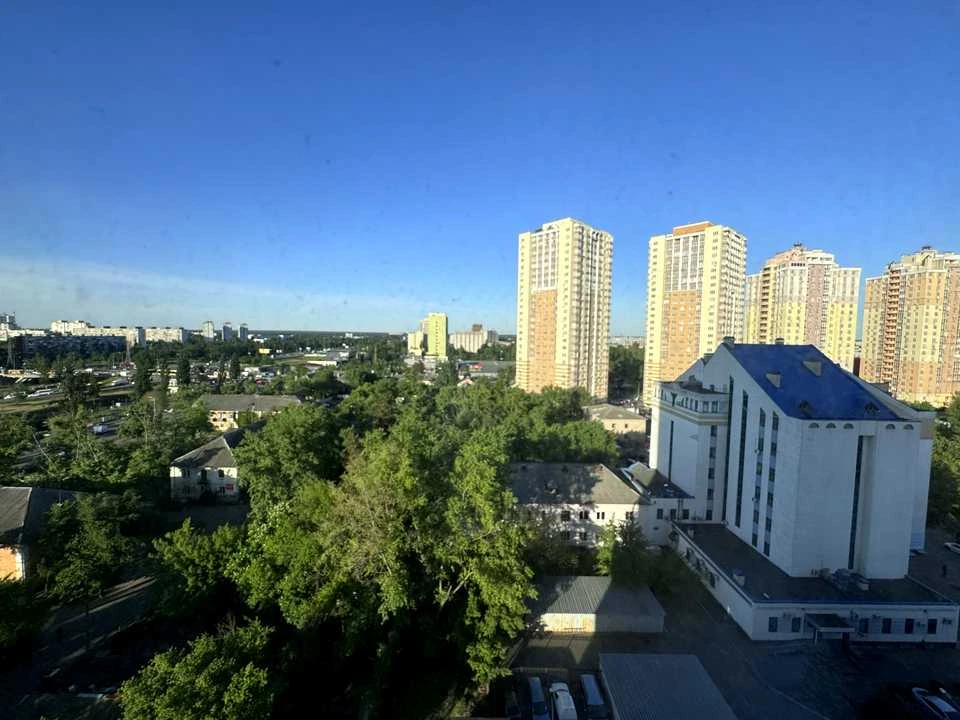 Квартира. Киев, улица Юрия Поправки