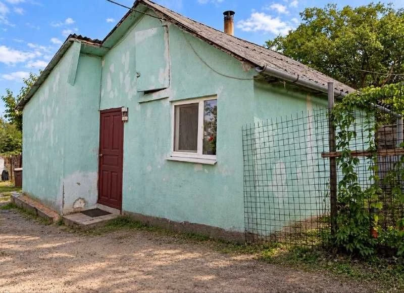 Продам житлову дачу Дніпро Мирний 6,4 сотки гараж