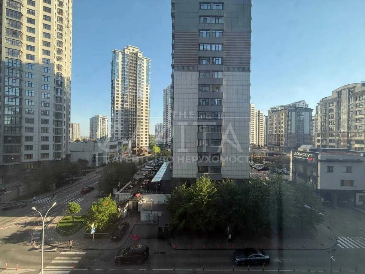 4-комнатная квартира в ЖК "Новопечерские Липки" на 5/17 этаже