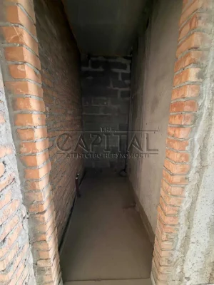 Spacious 3-bedroom apartment for sale in the "Medovy" residential complex.