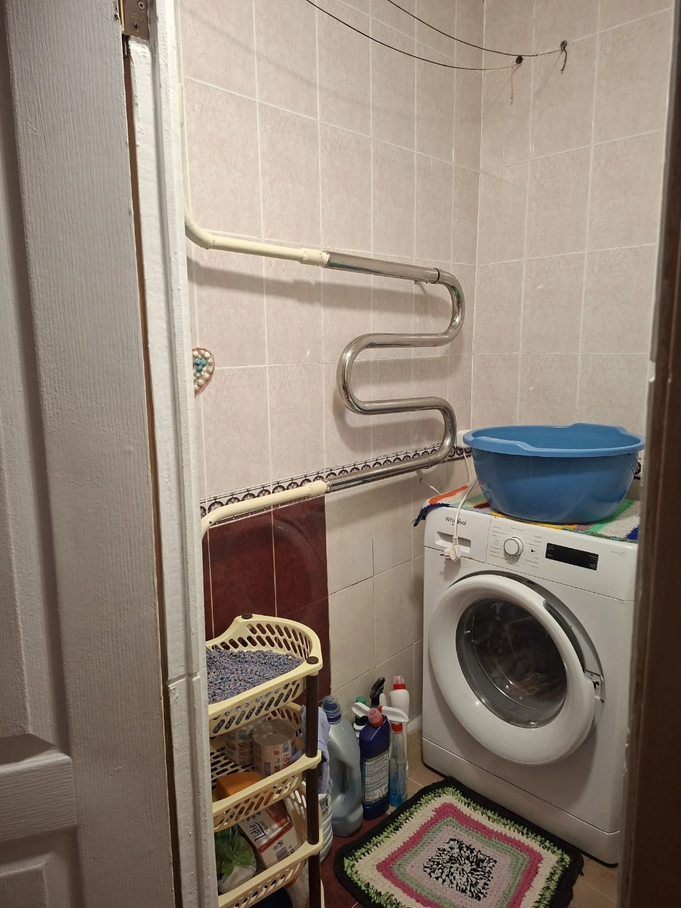 Urgent! For Sale: 3-bedroom apartment on Sokole, Czech Balkon