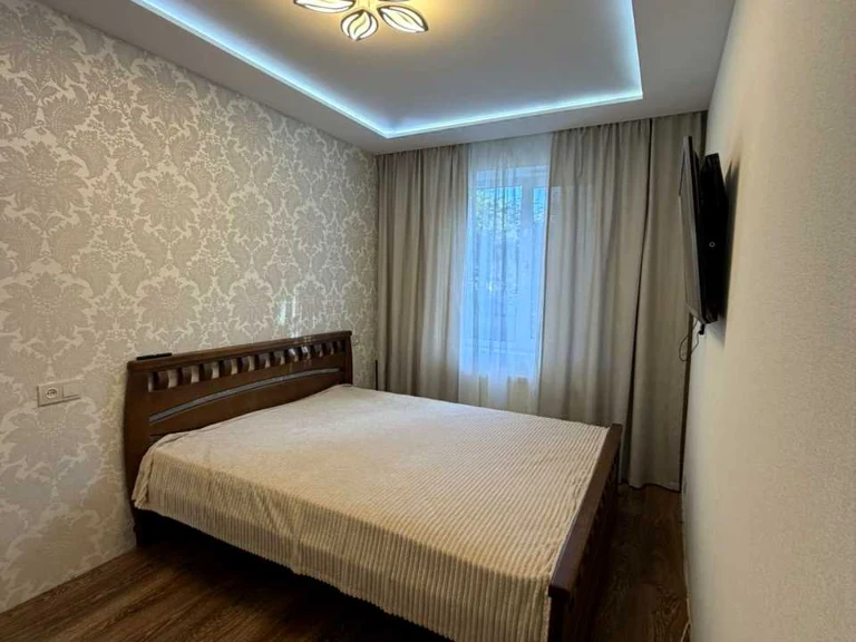 Apartment. Vinnytsia, Polytechnic Street