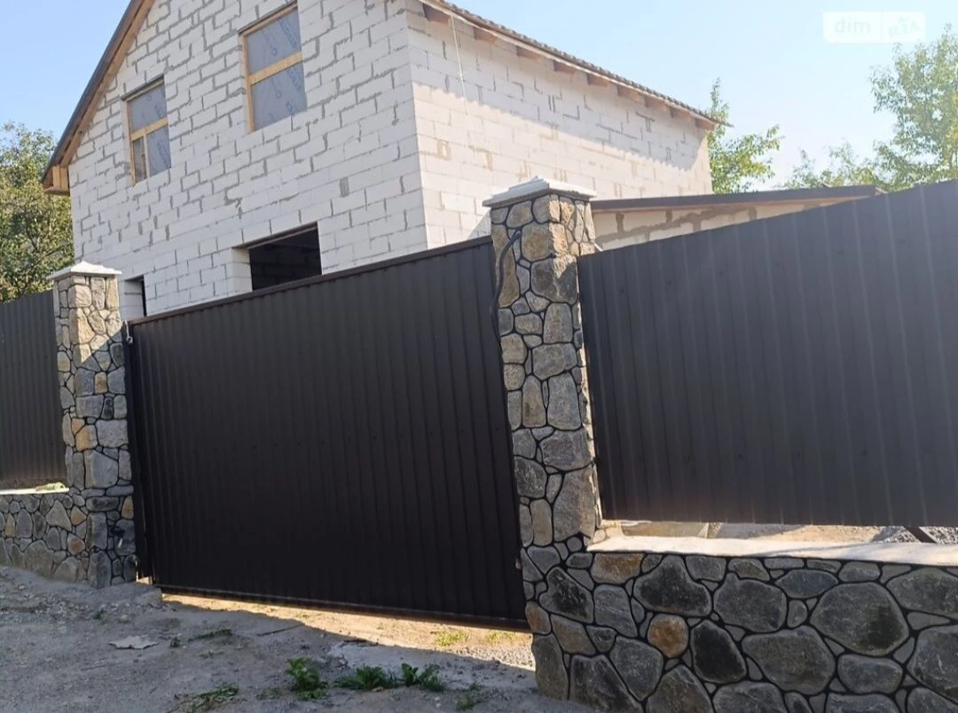 Продажа дома в районе Бучм, городская регистрация! 49000$