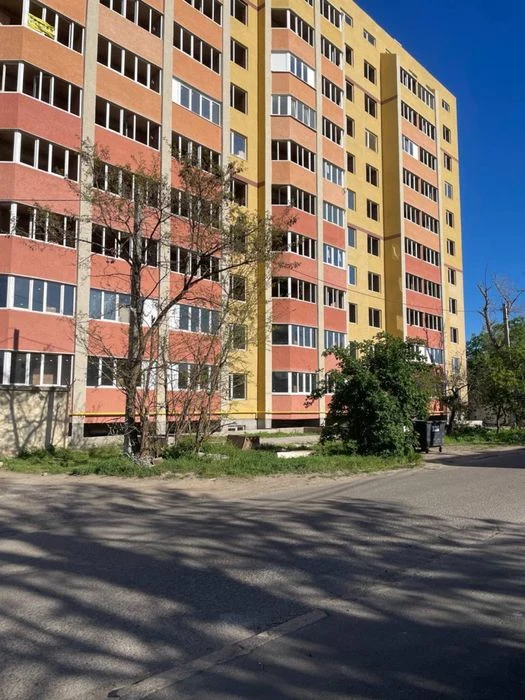 Продам 2 комнатную квартиру с кладовкой