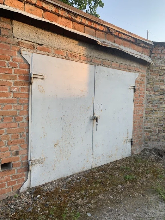 Solid Brick Garage