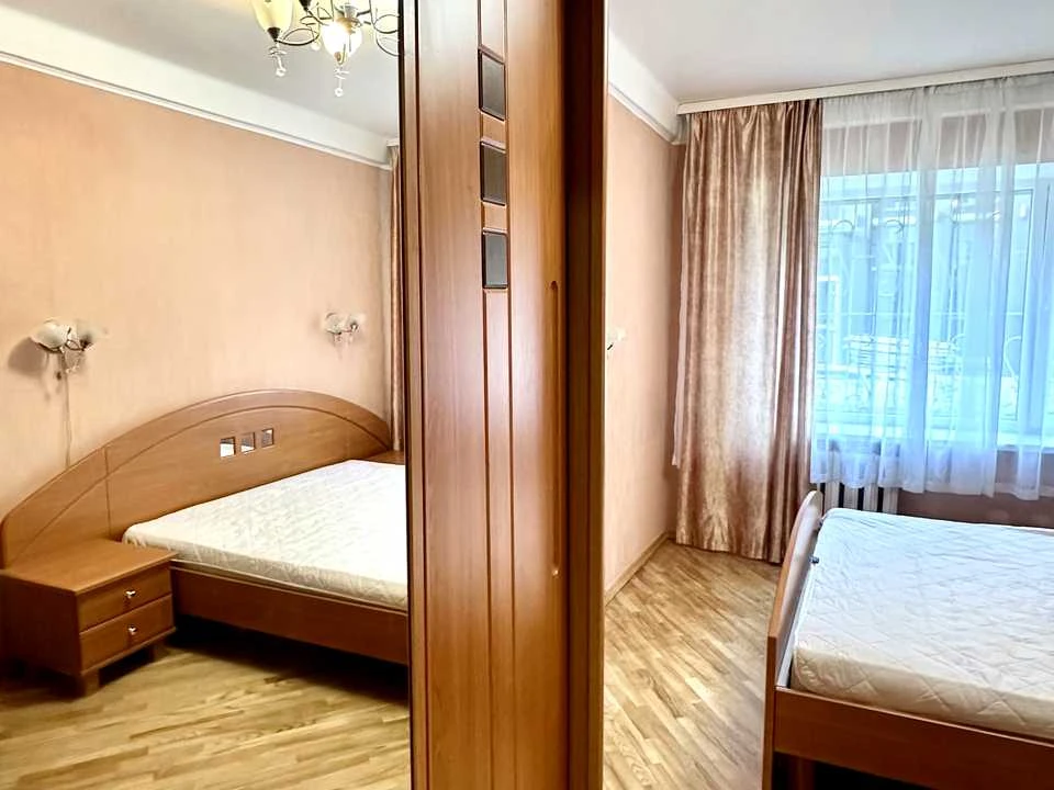 Квартира. Киев, улица Василя Тутынку