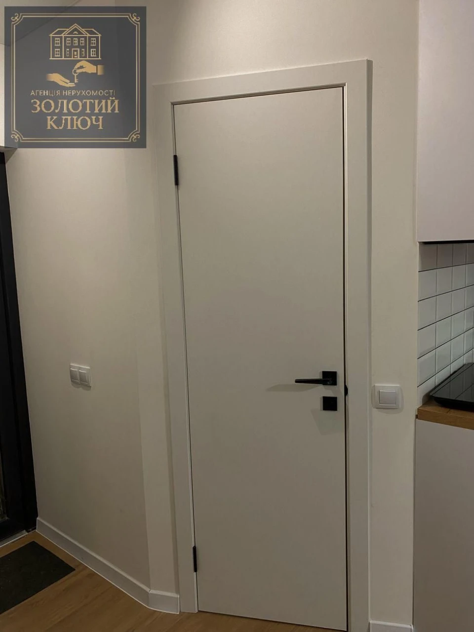 Продам двоповерховий будинок Новомиколаівка