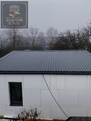 Продам двоповерховий будинок Новомиколаівка