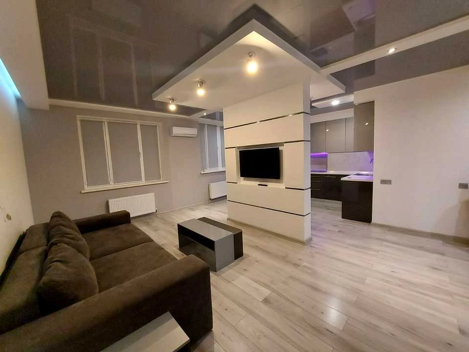 Apartment. Kostandi Street, Odessa