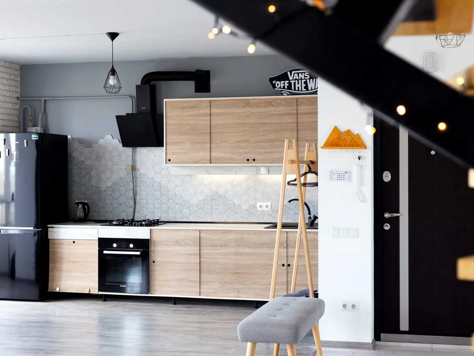 Apartment. Ivano-Frankivsk, Eugene Konovalets Street